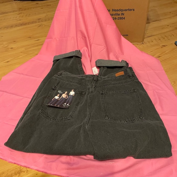 Faded Black Balloon Jeans by Simple Society size 9/29 - Picture 3 of 11